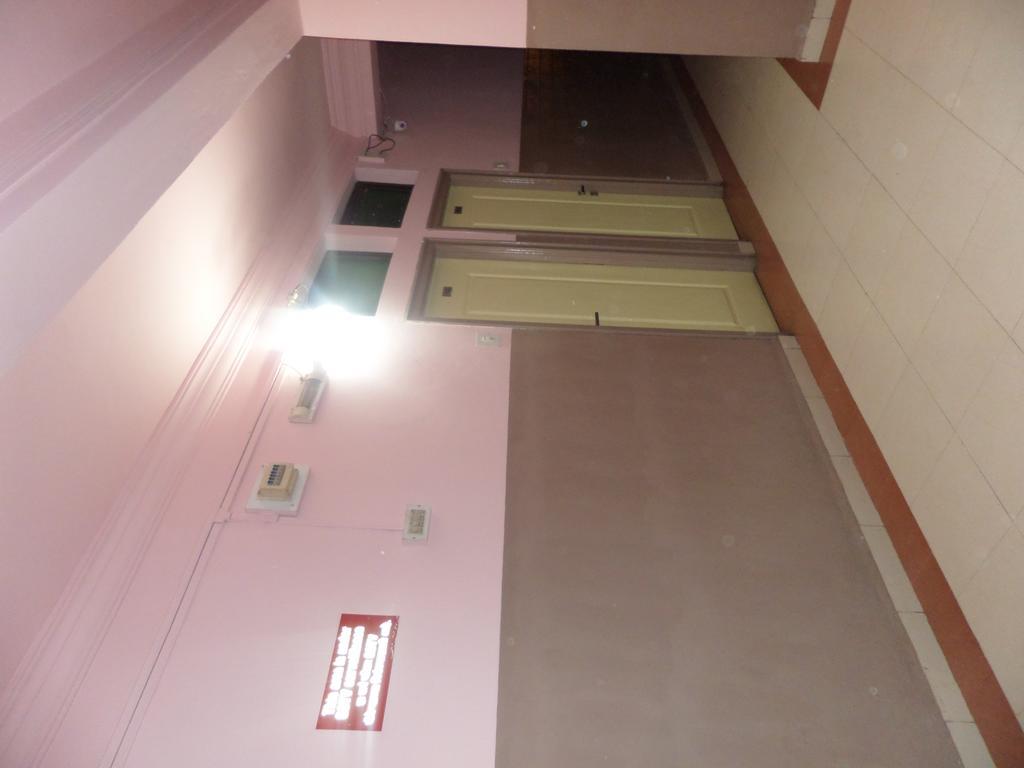 Chalukya Deluxe Hotell Kolhapur Exteriör bild